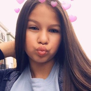 Meet your Posher, Delilh